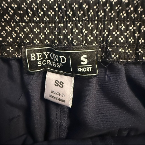 Navy Jogger Scrub Pants - Picture 4 of 5